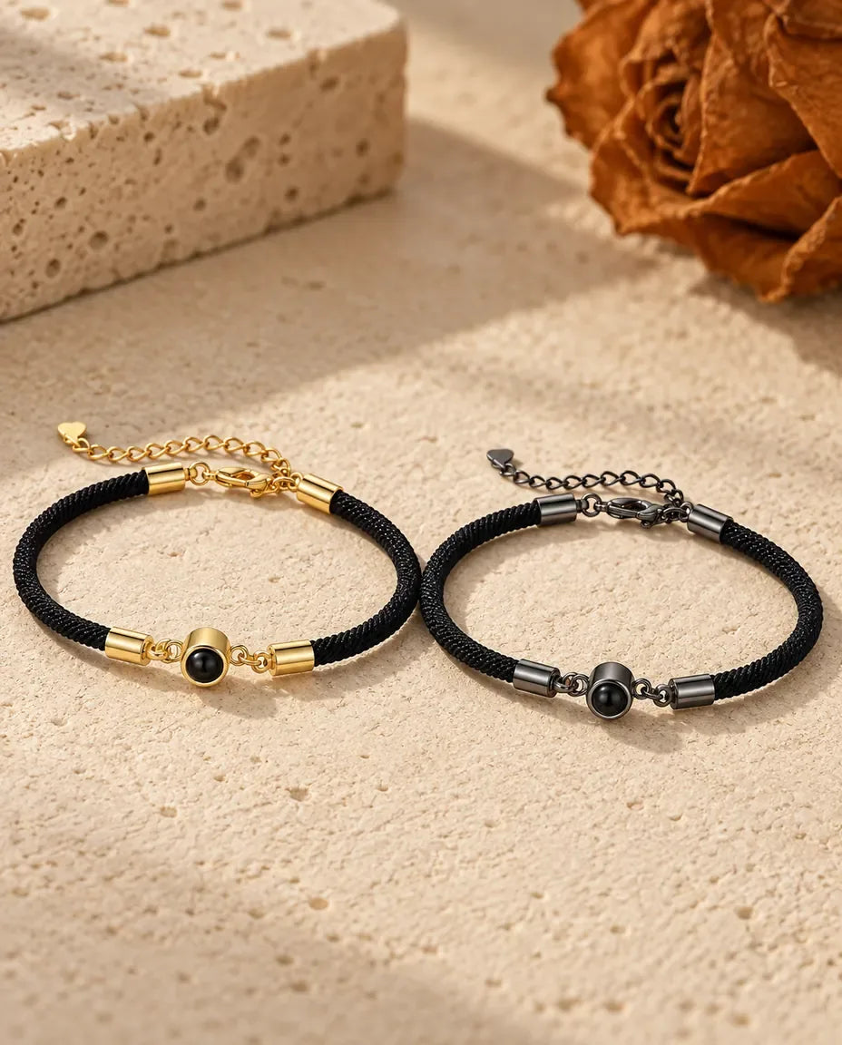 Armbånd med Billede Indeni - matchende par lagt fladt
