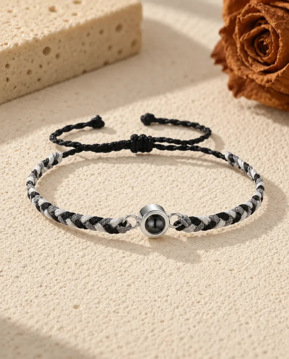 Armbånd med Billede i Charm - i sort og grå