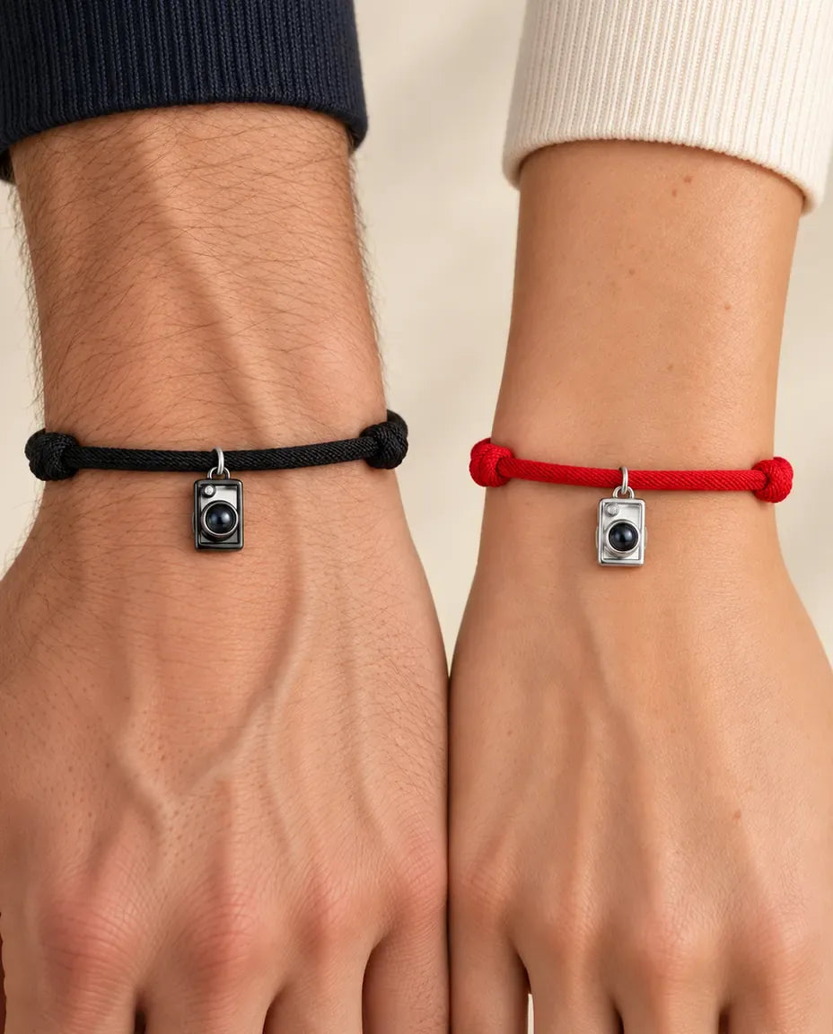 Armbånd med Billede Indeni - båret af et par