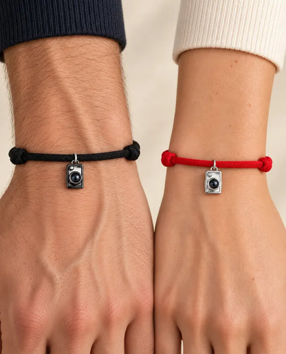 Armbånd med Billede Indeni - båret af et par