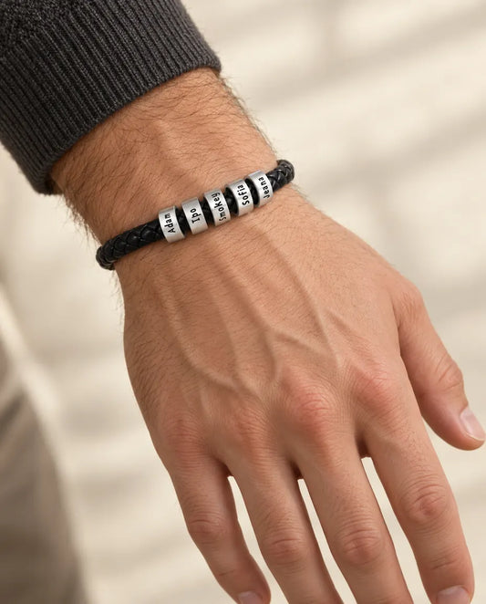 Armbånd til Mænd - båret af en model