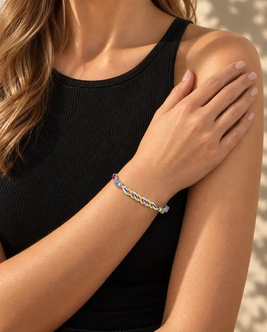 Armbånd til Mor - båret af en model