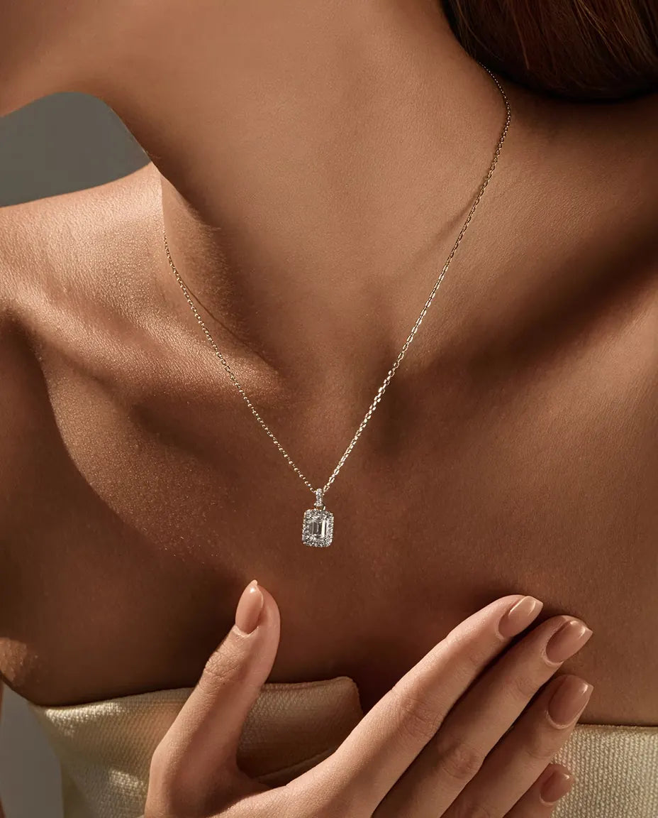 Moissanite-sæt: Halskæde og Øreringe, Emerald Cut