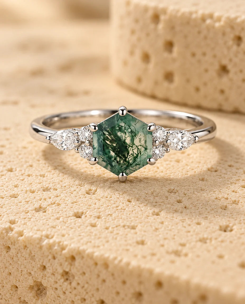 Moss Agate Ring - set forfra