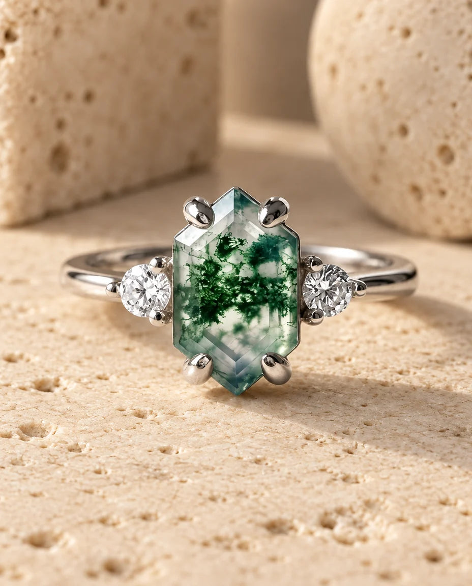 Moss Agate Ring - set forfra