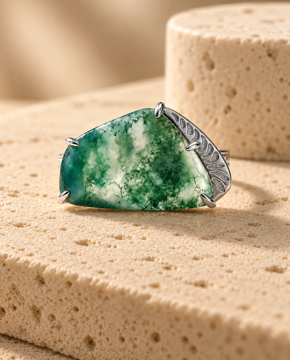 Moss Agate Ring - set forfra